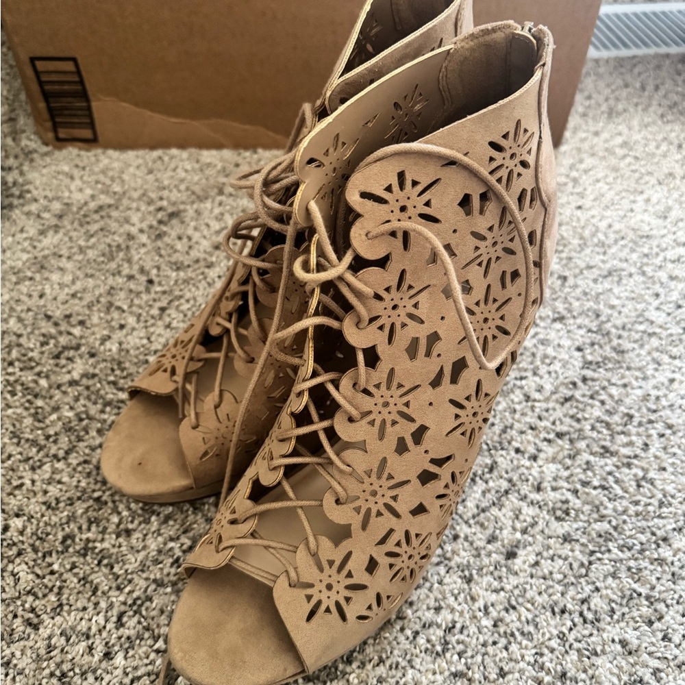 Elegant Tan Lace-Up Boots